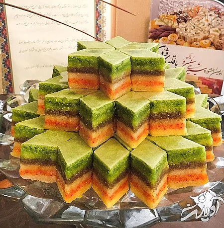 دستور پخت باقلوای قزوین طرز تهیه ی باقلوای سه رنگ در قزوین, دستور پخت باقلوای قزوین, طرز تهیه باقلوا پرچمی قزوین